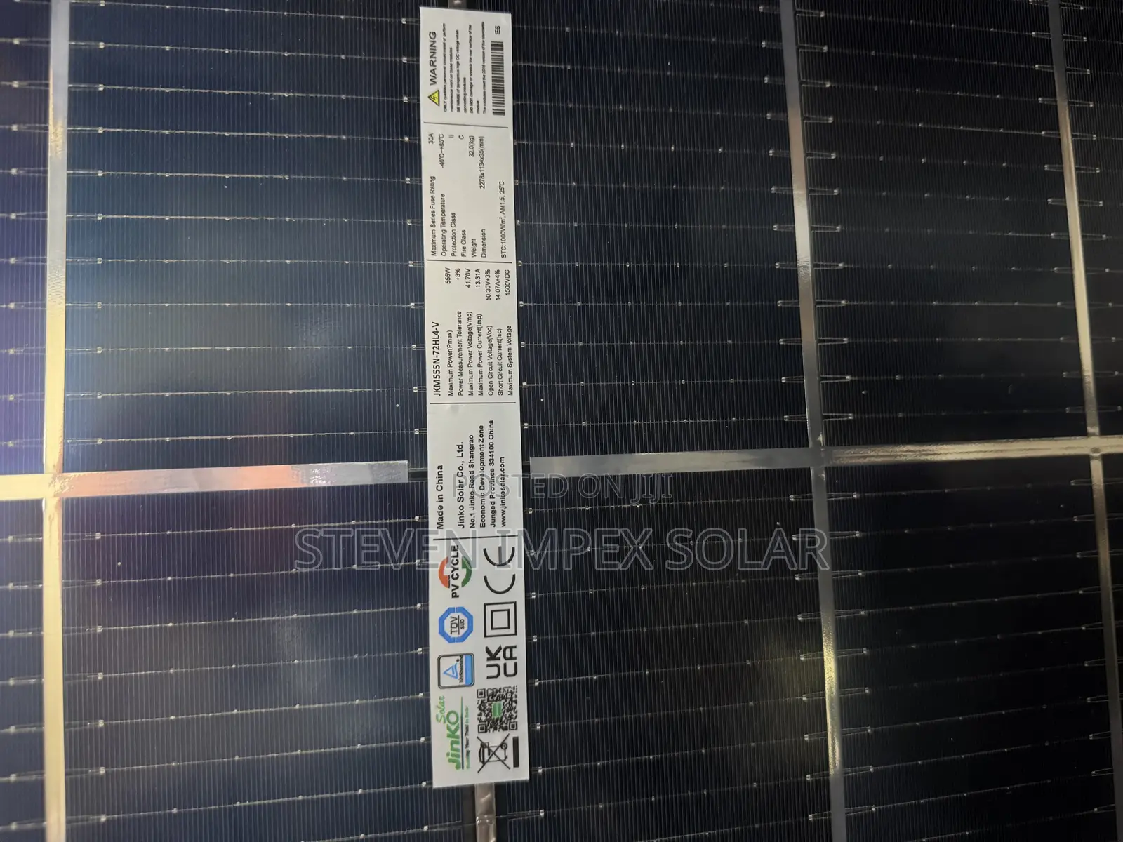 Jinko Solar Panel Half Cut Mono 555watts 144cells