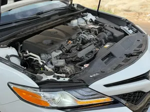 Toyota Camry XSE (2.5L 4cyl 8A) 2019 White