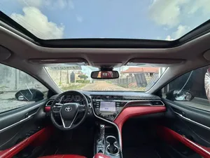 Toyota Camry XSE (2.5L 4cyl 8A) 2019 White