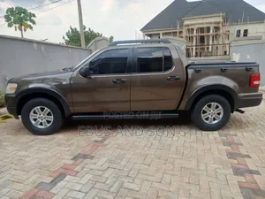 Ford Sport Trac 2008 Brown