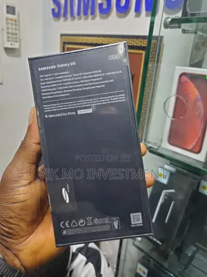 New Samsung Galaxy S10 128 GB Black