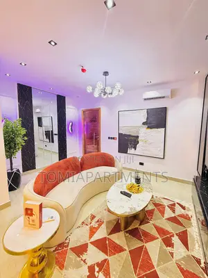 Luxury 1 Bedroom Waterfront Shortlet With Pool, Gym Cinema