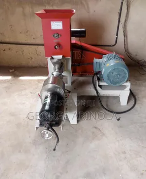 Extruder. Floating Fish Feed Extruder