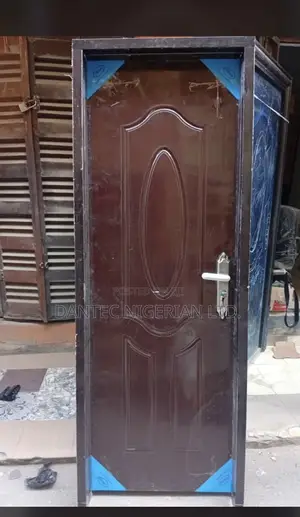 750m Panel Doors ( Toilet )