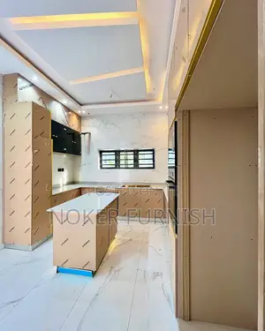 Luxury Kitchen Cabinet