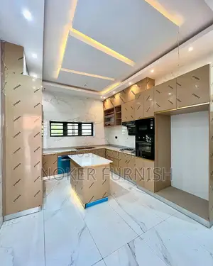 Luxury Kitchen Cabinet