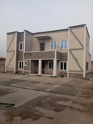 4bdrm Duplex in Platform Estates And, Kiami for sale