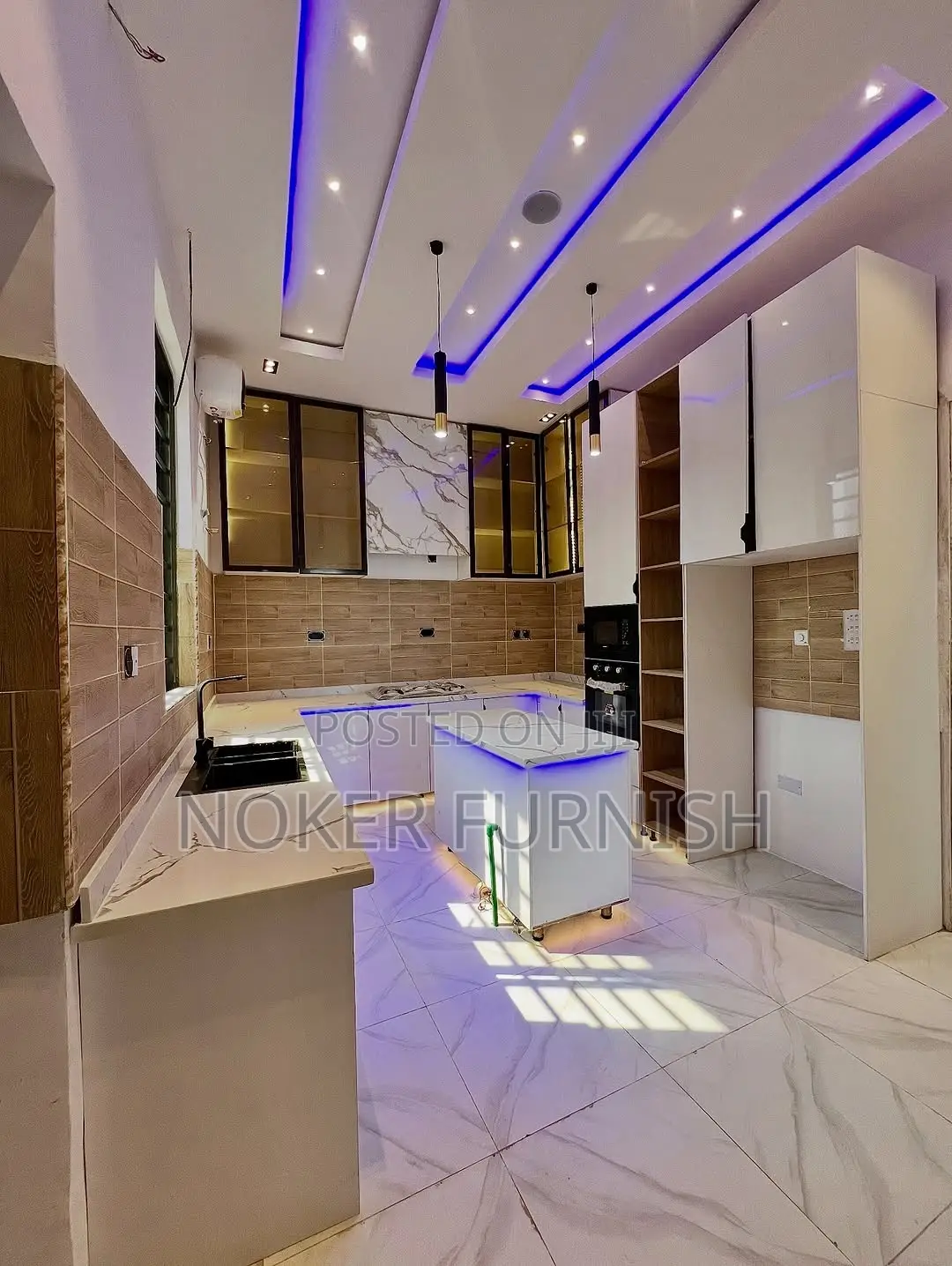 Luxury Kitchen Cabinet With Led Light