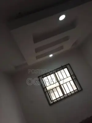 4bdrm Apartment in Benin City for rent