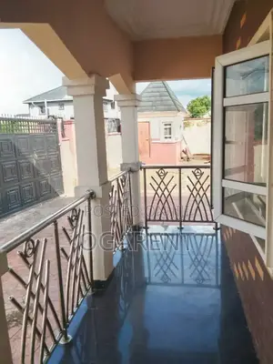 3bdrm Apartment in Benin City for rent