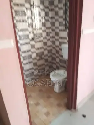 3bdrm Apartment in Benin City for rent
