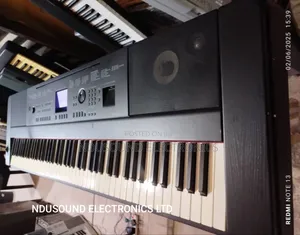 Uk Used Yamaha DGX 660