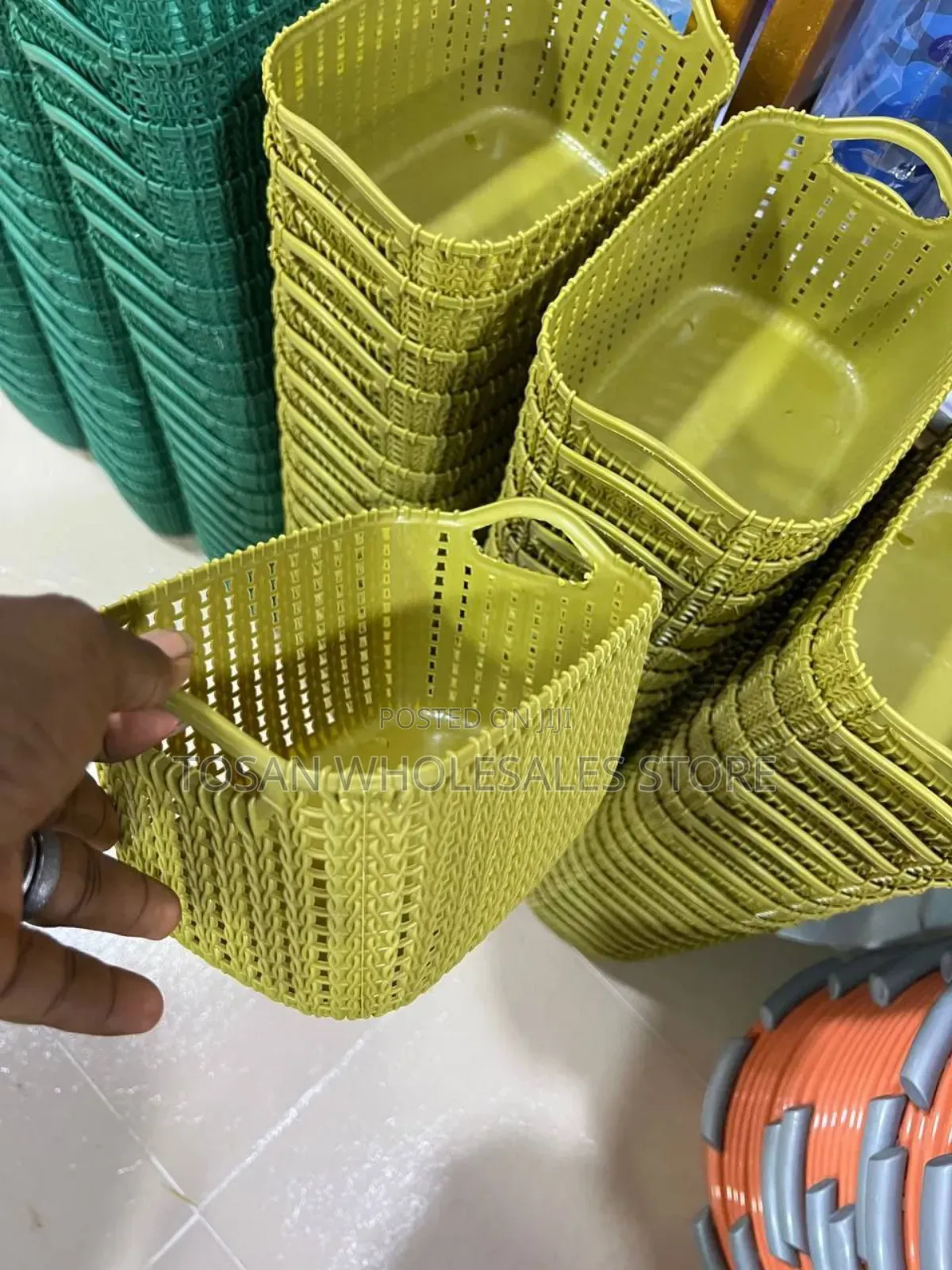 Mini Wooven Plastic Basket (12pcs)