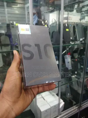 New Samsung Galaxy S10 128 GB Black