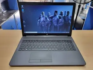 Laptop HP 255 G8 8GB AMD Ryzen SSD 160GB