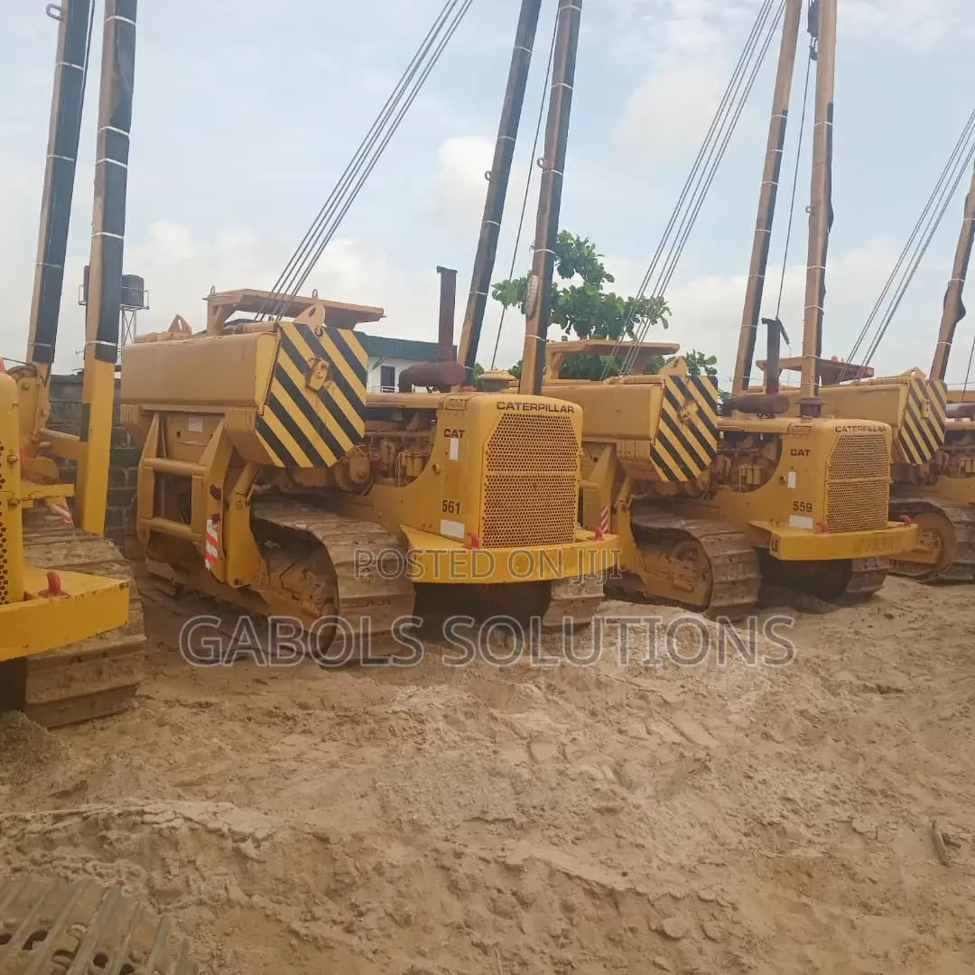 Multiple Units of Pipe Layer Buldozer