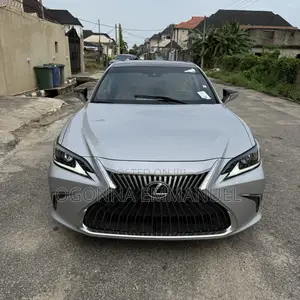Lexus ES 2019 Silver