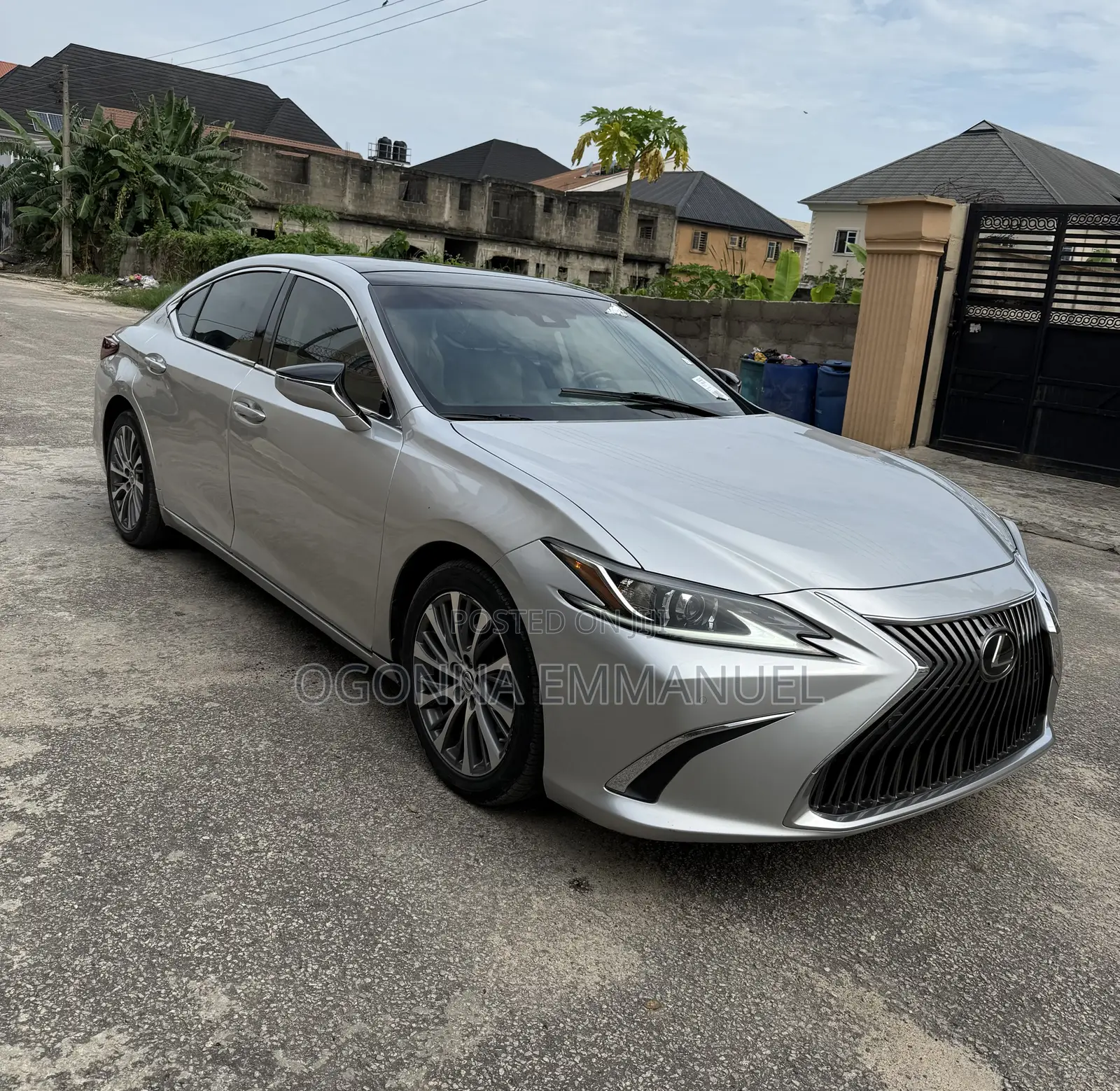Lexus ES 2019 Silver