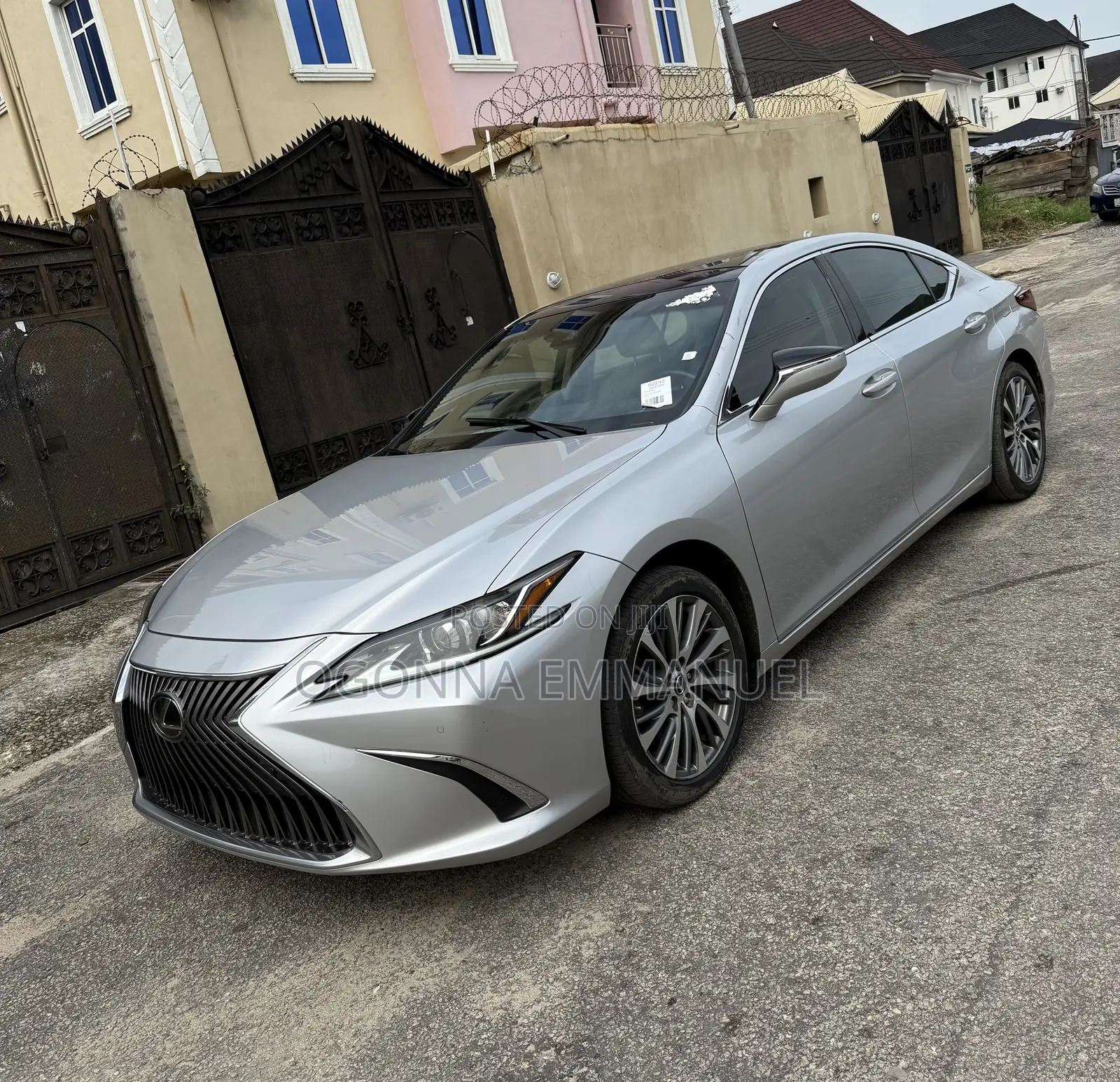 Lexus ES 2019 Silver