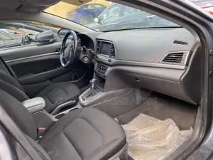 Hyundai Elantra Limited 2018 Gray