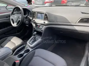 Hyundai Elantra 2017 Red