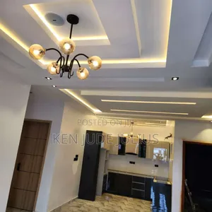 2bdrm Block of Flats in Lekki Ikate for sale