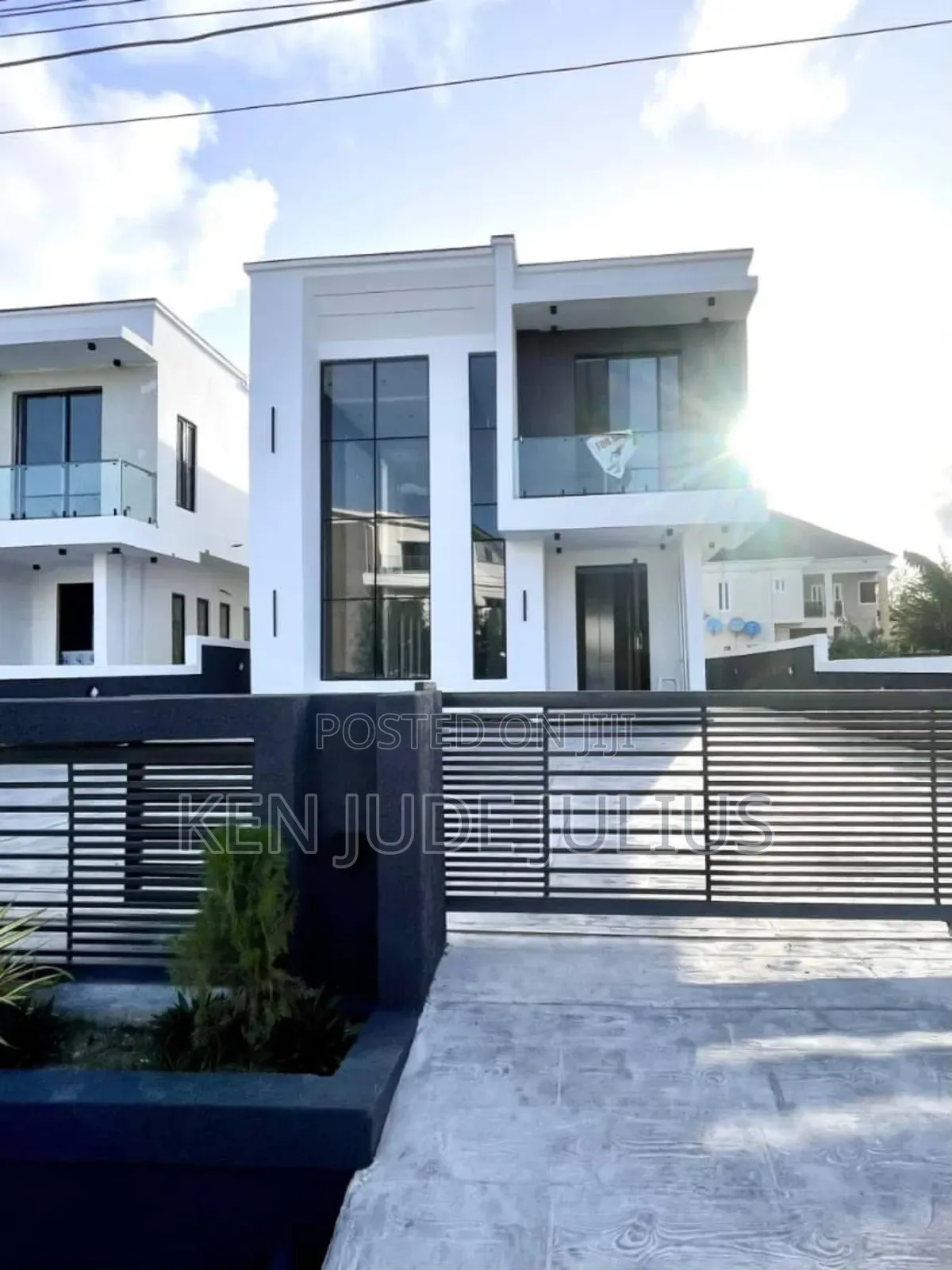 2bdrm Block of Flats in Lekki Ikate for sale