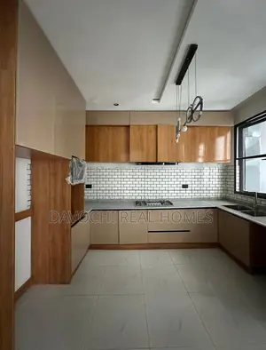 2bdrm Apartment in Orchid Road, Lekki Phase 2 for rent