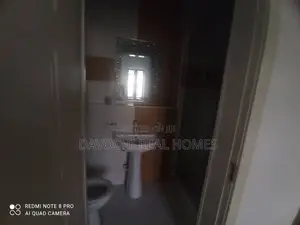 4bdrm Duplex in Chevron for rent