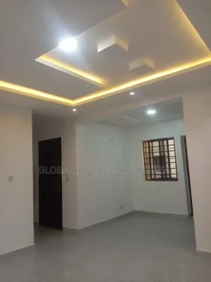 2bdrm Block of Flats in Beachwood Park, Lakowe for rent