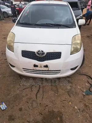 Toyota Yaris 2009 White