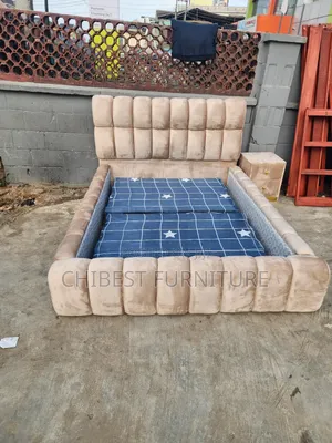 Queen Size Bubble Bed Stand