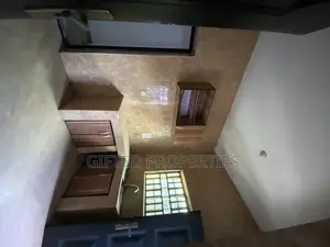 2bdrm Block of Flats in Majesty Estate Off, Port-Harcourt for rent