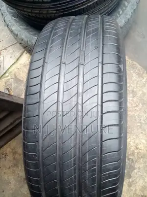 Bridegstone and Michelin and Dulop 225 55 R17 Non China