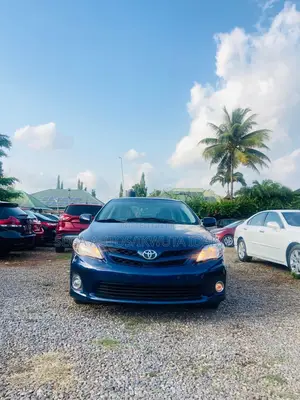 Toyota Corolla LE 4dr Sedan (1.8L 4cyl 4A) 2013 Blue