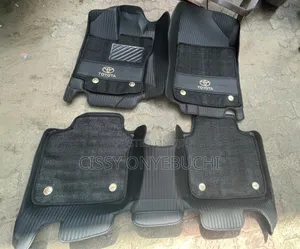Toyota Venza Double Layer Footmat