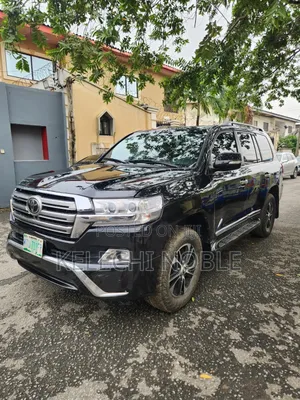 Toyota Land Cruiser 4.6 V8 GX 2011 Black