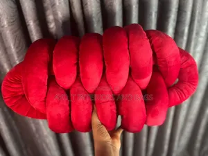 Twisted Knot Pillow