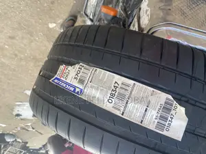 315/40/21 Michelin
