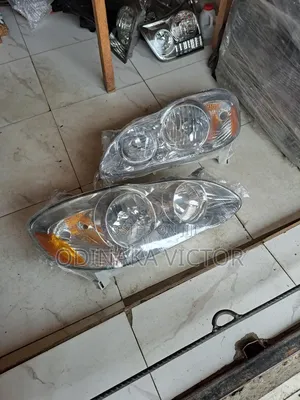 Headlamp Toyota Corolla 2005 Model