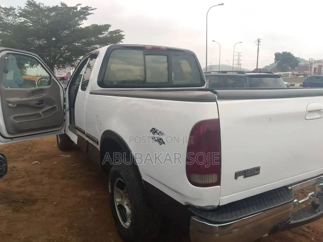 Ford F-150 Automatic 1998 Black