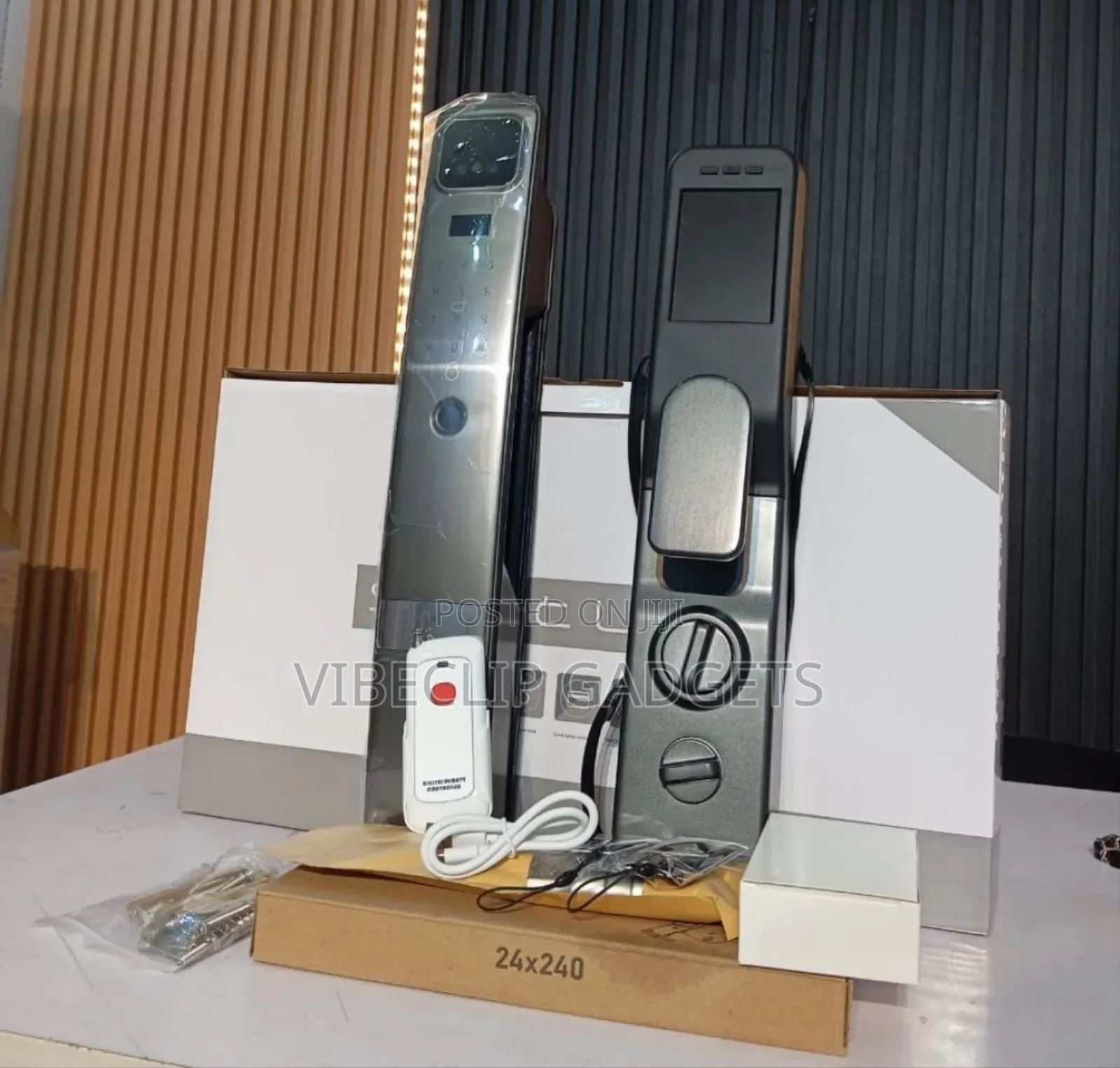 Smart Doorlock With Biometrics, Passcode, Access Card, Etc.