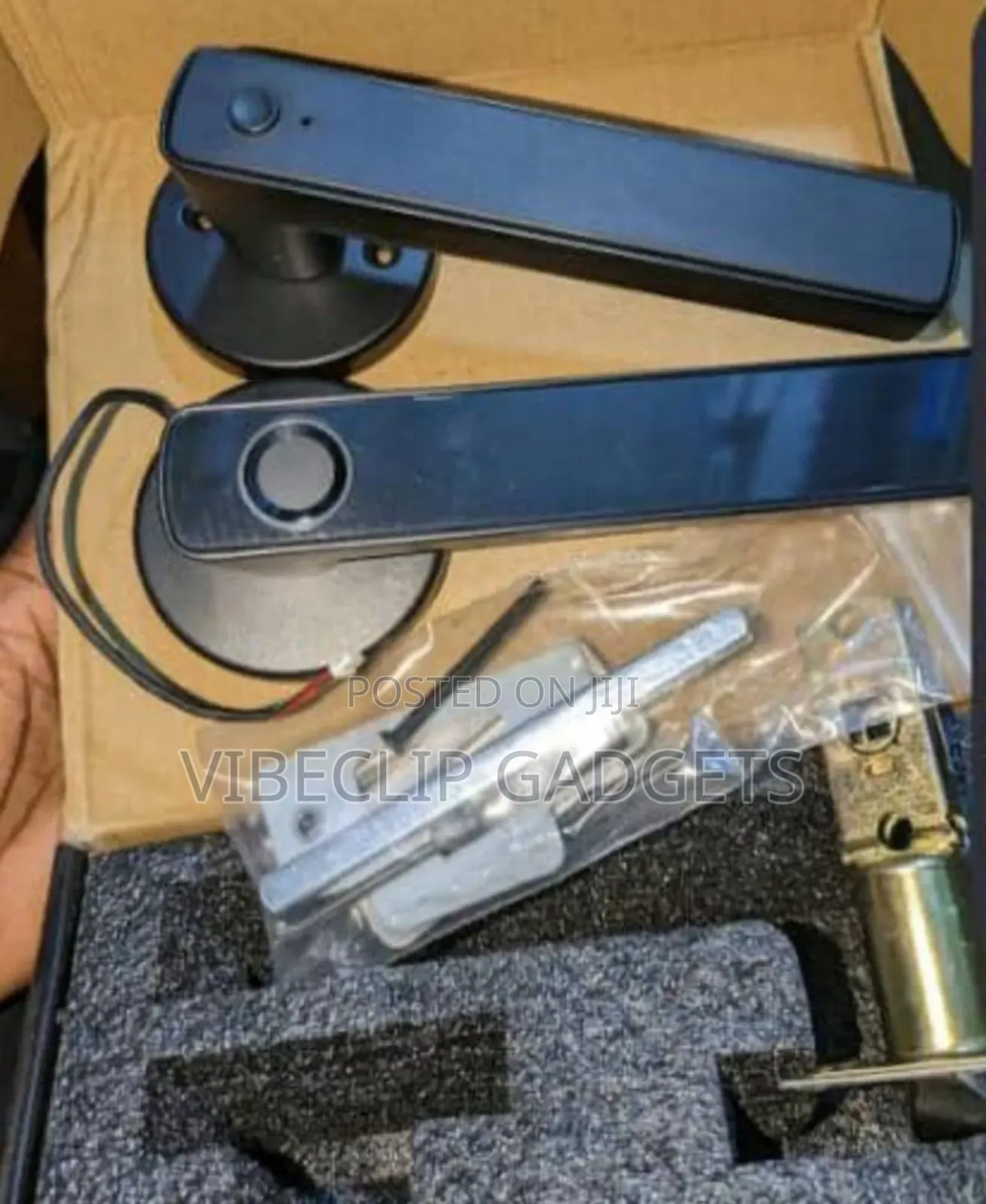 Smart Doorlock With Biometrics, Passcode, Access Card, Etc.