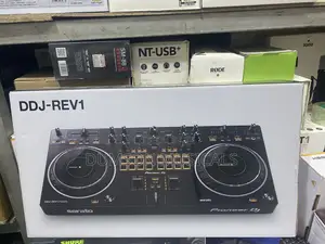 Pioneer Dj DDJ-Rev1 Controller for Serato Turntable