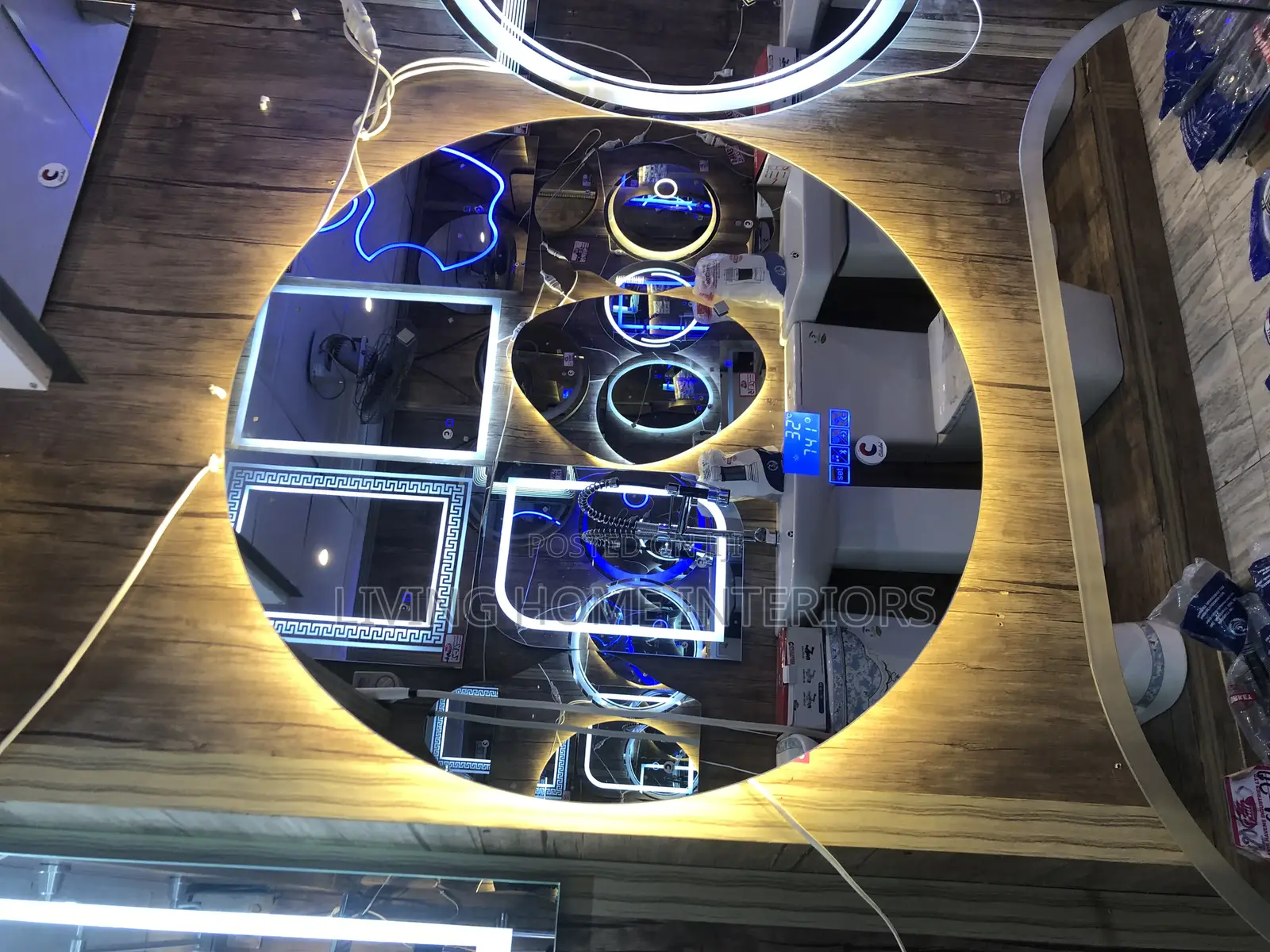 80 by 80 Bluetooth Mirror Treelight
