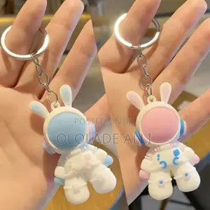 2pcs Space Rabbit Astronaut Key Chain