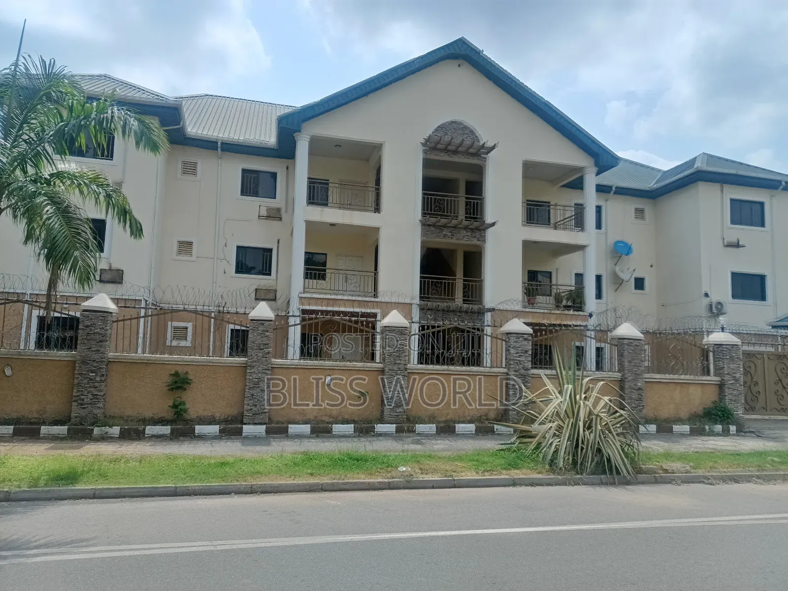 2bdrm Block of Flats in Utako for sale