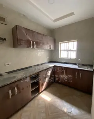 Mini Flat in Ago Palace for rent