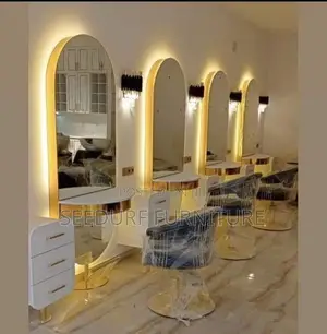 Unisex Salon Dresser’S