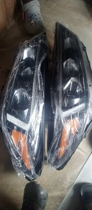 Hyundai Tucson 2016 Headlamp Set